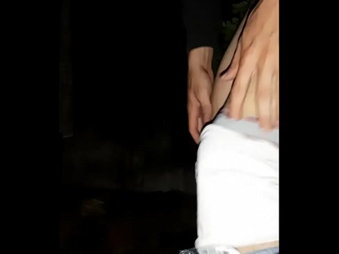 ❤️ Ҳамсояам ба девори карантини ман ҷаҳид ❌ Секс дар мо ❤